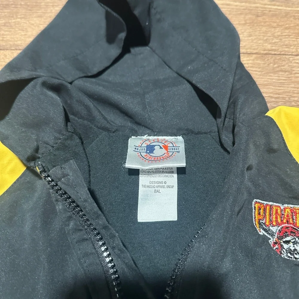 Vintage MLB Genuine Merchandise Pittsburgh Pirates Hooded Bunting 6M‎